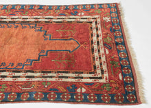 19th Century Central Anatolian Prayer Rug - 3’4 x 5’