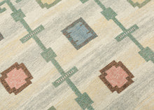 Ethereal Mid Century Rölakan Kilim - 4’5 x 6’9