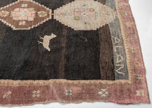 Mid Century Kars Rug - 5’9 x 10’1