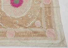 Vintage Suzani - 6'11 x 11'6