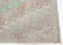 Mid Century Konya Rug - 4'2 x 7'7