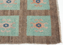 Vintage Latchhook Rug - 3'10 x 4'10