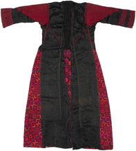 Pre 1967 Ramallah Palestinian Thobe - 4'1 x 4'8