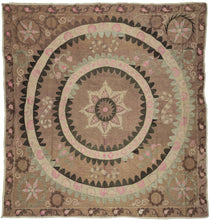 Vintage Suzani - 7'7 x 7'11
