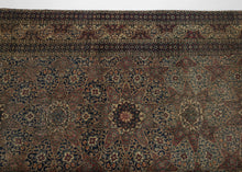 Antique Isfahan Rug - 4'5 x 7'