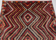Mid Century Anatolian Yatak - 4'8 x 5'4