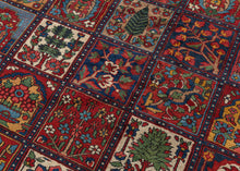 Large Bakhtiari Rug - 13' x 15'4