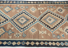 Mid Century Shiraz Kilim - 4'8 x 9'10