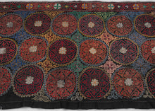 "1981" Kazakh Tus Kiiz Yurt Embroidery - 3'3 x 5'5