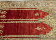 Large Silk Kayseri Rug - 5'3 x 7'10