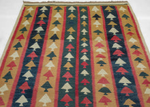 Contemporary North Persian Kilim - 4’9 x 6’8