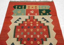 Contemporary North Persian Kilim - 3’6 x 5’