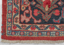 Vibrant Red Mahal Rug - 8'5 x 12'4