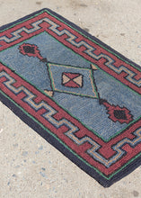 Antique Geometric Hook Rug - 1'10 x 2'10