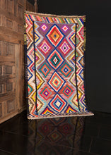 Contemporary Persian Kilim - 4'6 x 8'