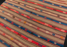 Vintage Turkish Kilim - 4'6 x 8'2
