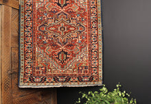 Persian Heriz Rug - 3'1 x 4'5