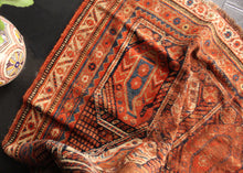Antique Qashqa'i Rug - 3'9 x 5'6