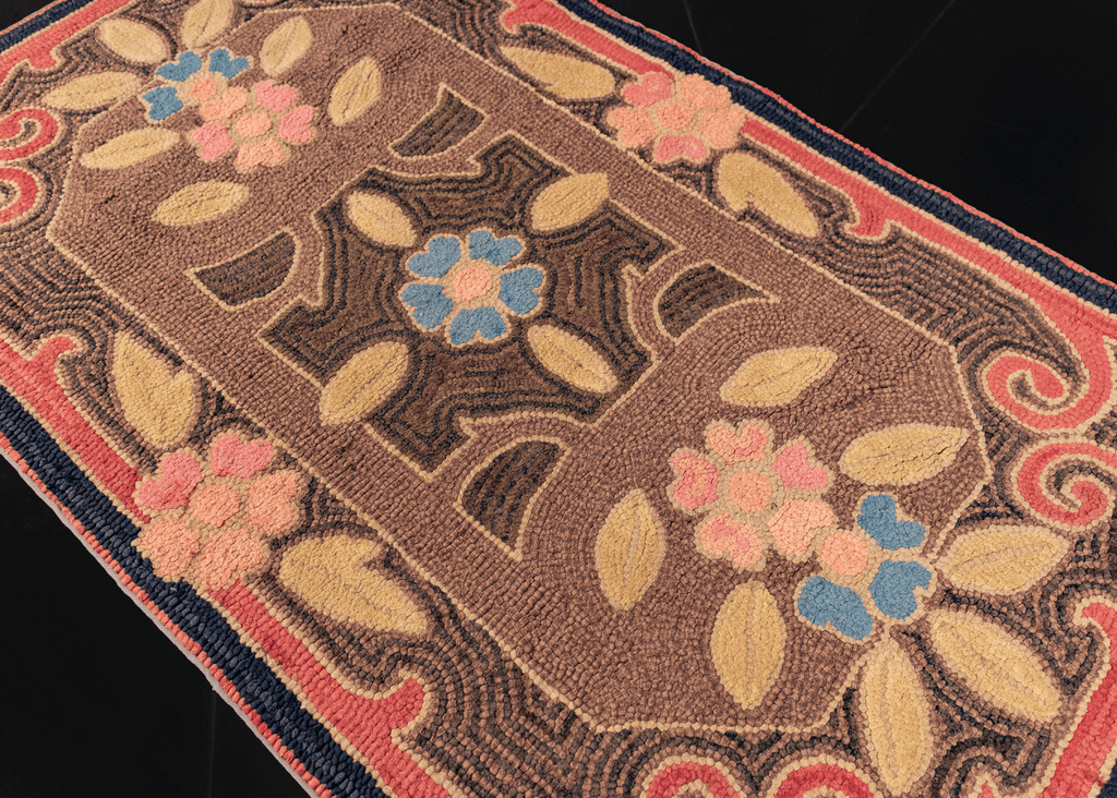 Chicago Hook Rug Vintage American Hook Rug - 2'7 x 4'4 – HEIRLOOM