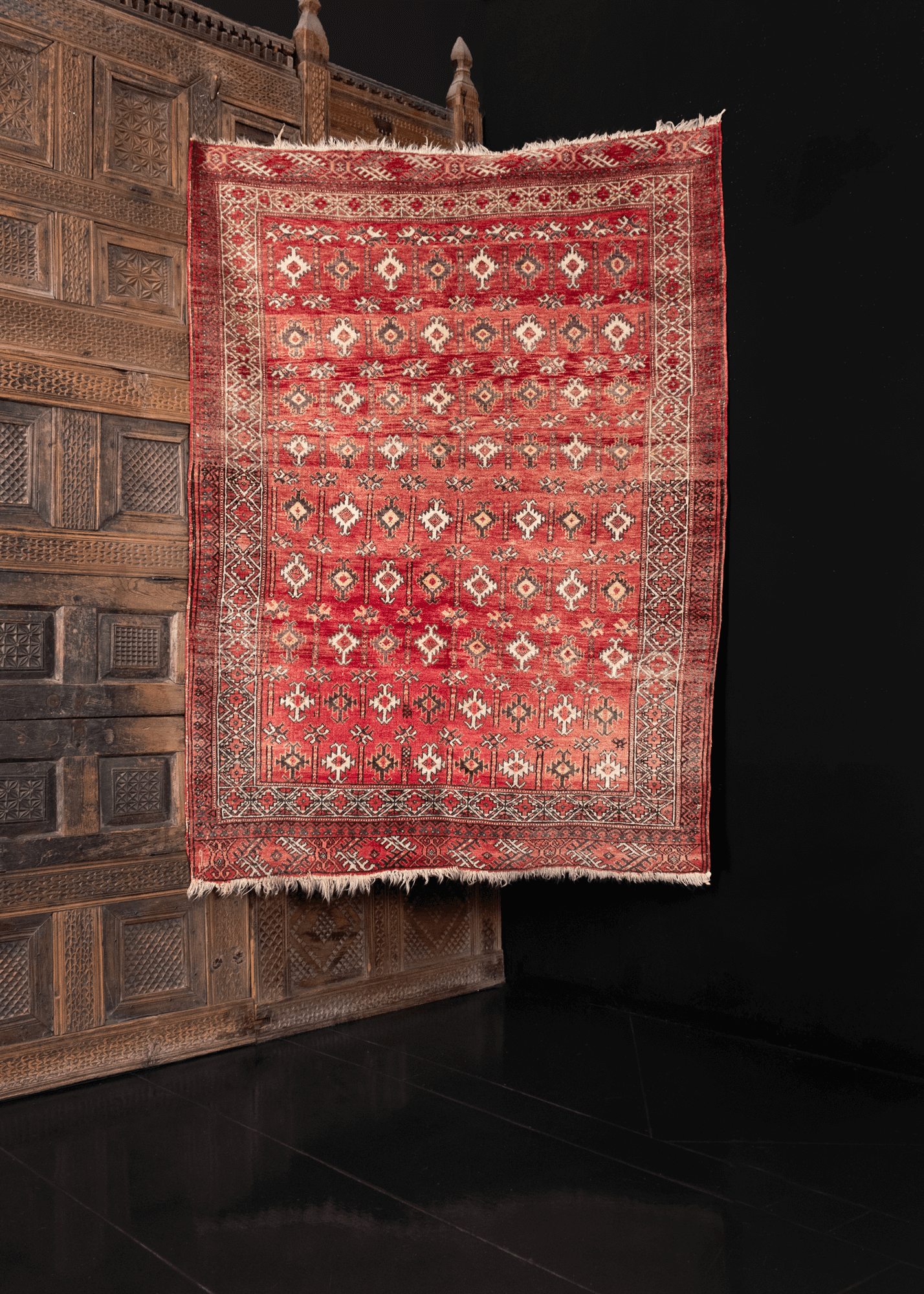 Mid Century Turkmen Rug - 4'1 x 5'6 – HEIRLOOM