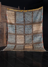 Vintage Moroccan Amazigh Rug - 7'1 x 9'10