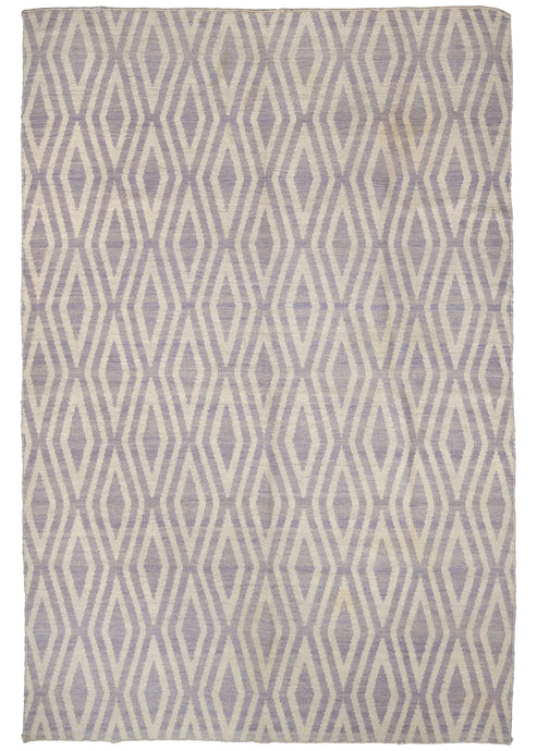 Pastel lavendar Indian wool dhurrie featuring an allover diamond pattern in light purple, on an undyed field of marled grey and white wool.  It is in excellent condition with signs of wear consistent with age. It is flatwoven, with a sturdy handle, perfect for high traffic areas, or lots of wear.