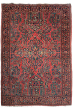 Sarouk Rug - 4'5 x 6'8